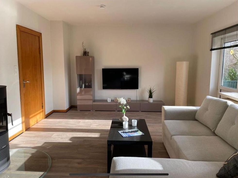 Feddersen Living Grosse Ferienwohnung - Garten - Terrasse - Smart Tv - Netflix Brunsbuettel Εξωτερικό φωτογραφία